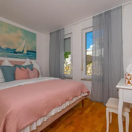 Lorelai Apartment Crikvenica